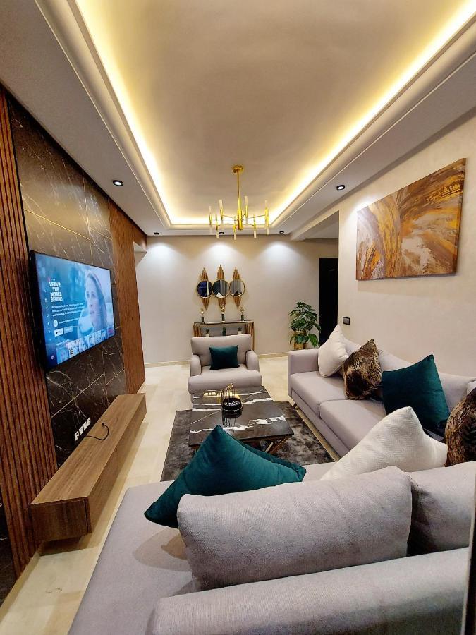 Modern Apartment Opposite The Hassan2 Mosque, Very Well Equipped And Stylish, 85 M2 With Gym And Direct Sea View With Underground Garage , Prohibits Unmarried Couples Of Arab Origin Касабланка Екстер'єр фото