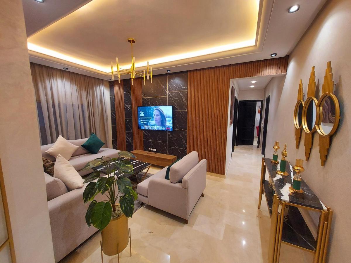 Modern Apartment Opposite The Hassan2 Mosque, Very Well Equipped And Stylish, 85 M2 With Gym And Direct Sea View With Underground Garage , Prohibits Unmarried Couples Of Arab Origin Касабланка Екстер'єр фото