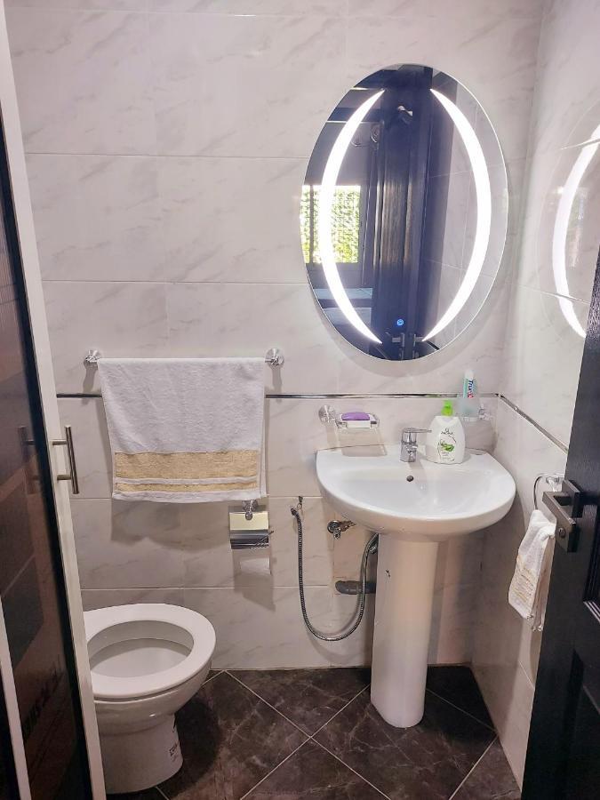 Modern Apartment Opposite The Hassan2 Mosque, Very Well Equipped And Stylish, 85 M2 With Gym And Direct Sea View With Underground Garage , Prohibits Unmarried Couples Of Arab Origin Касабланка Екстер'єр фото