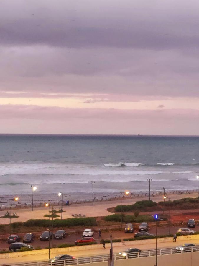 Modern Apartment Opposite The Hassan2 Mosque, Very Well Equipped And Stylish, 85 M2 With Gym And Direct Sea View With Underground Garage , Prohibits Unmarried Couples Of Arab Origin Касабланка Екстер'єр фото