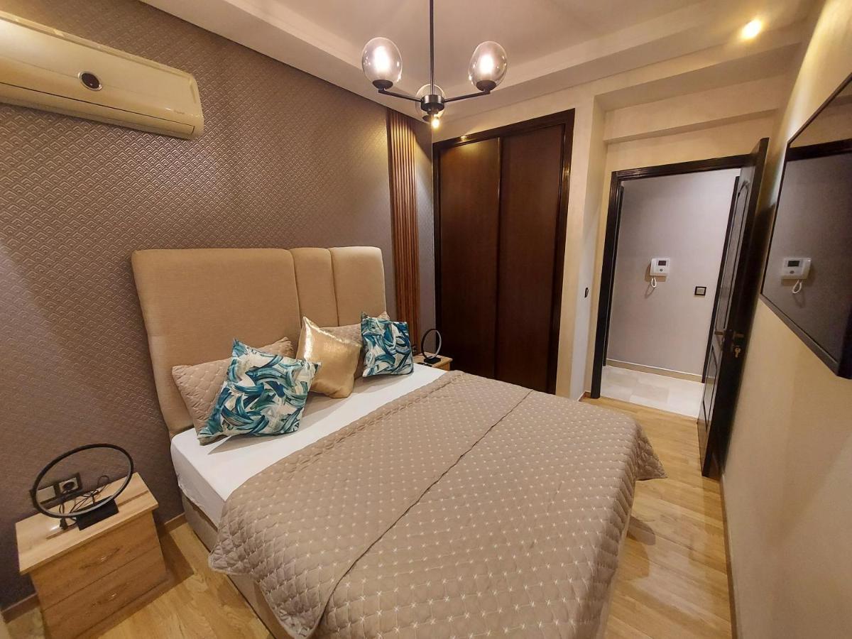 Modern Apartment Opposite The Hassan2 Mosque, Very Well Equipped And Stylish, 85 M2 With Gym And Direct Sea View With Underground Garage , Prohibits Unmarried Couples Of Arab Origin Касабланка Екстер'єр фото