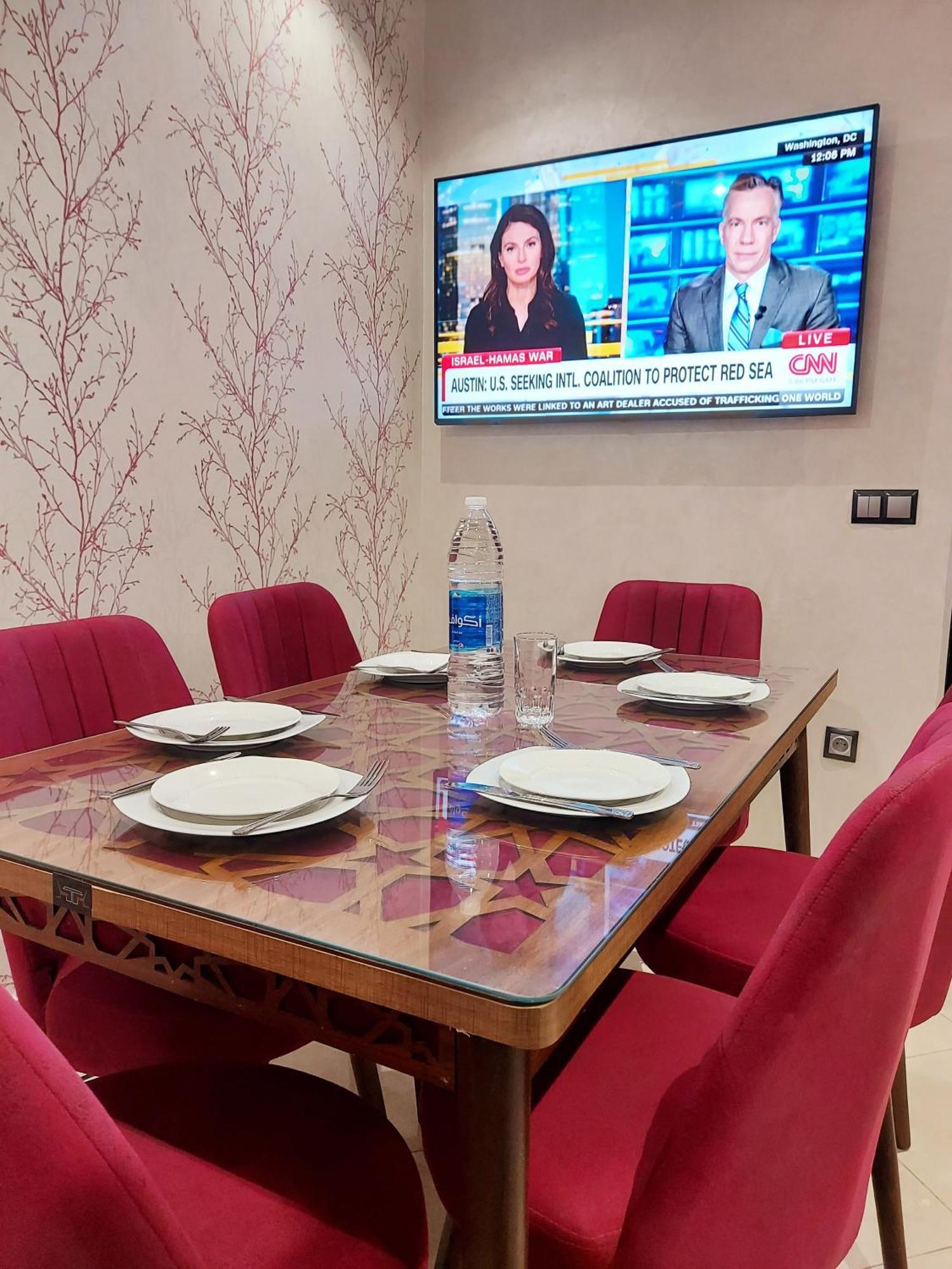 Modern Apartment Opposite The Hassan2 Mosque, Very Well Equipped And Stylish, 85 M2 With Gym And Direct Sea View With Underground Garage , Prohibits Unmarried Couples Of Arab Origin Касабланка Екстер'єр фото