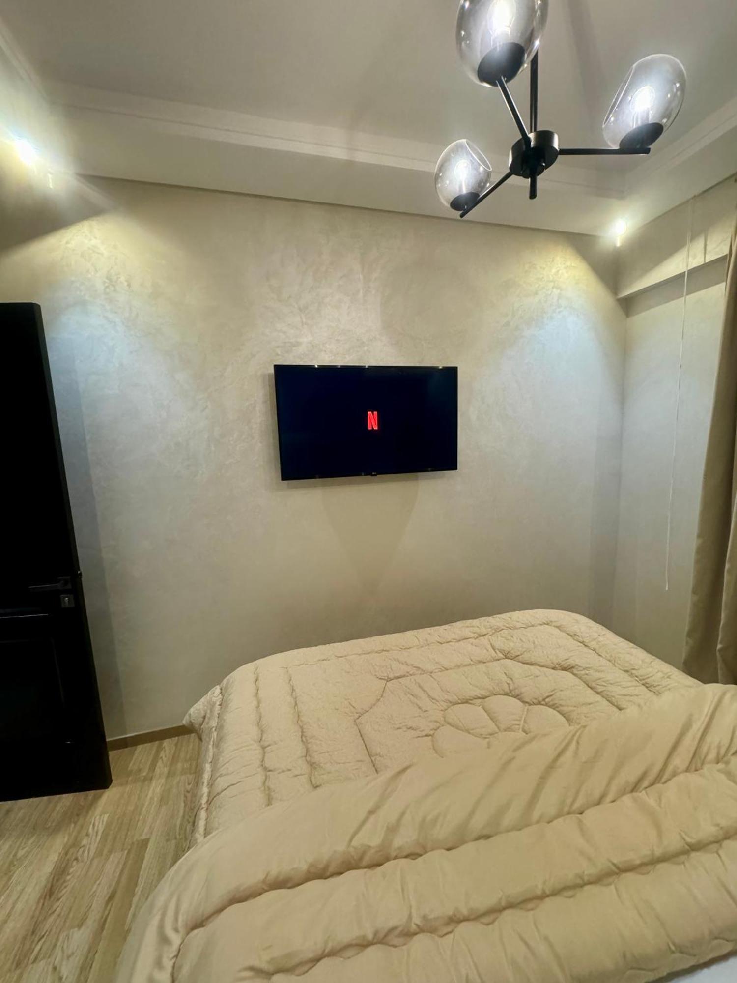 Modern Apartment Opposite The Hassan2 Mosque, Very Well Equipped And Stylish, 85 M2 With Gym And Direct Sea View With Underground Garage , Prohibits Unmarried Couples Of Arab Origin Касабланка Екстер'єр фото